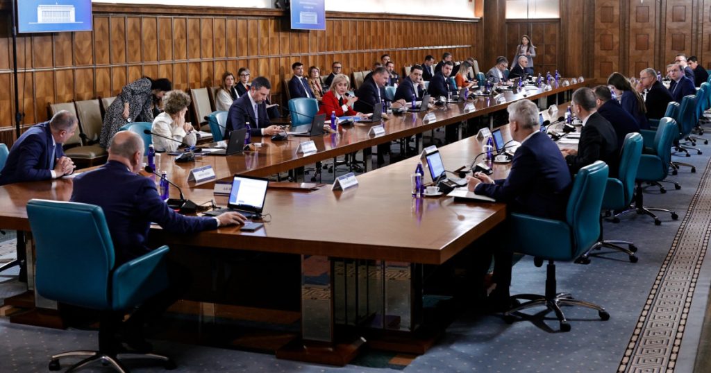 Bolojan, pe cale cordială: Purtătoarea de cuvânt descrie atmosfera de la Guvern