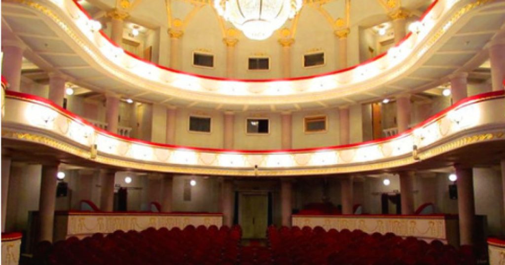 Tavan prăbușit peste actor la Teatrul Național Iași, în timpul spectacolului