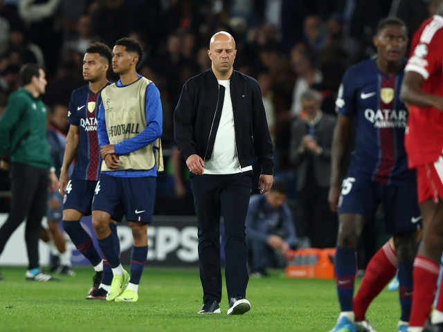 Slot, după eșecul lui Liverpool cu PSG: Ce anunț a făcut antrenorul