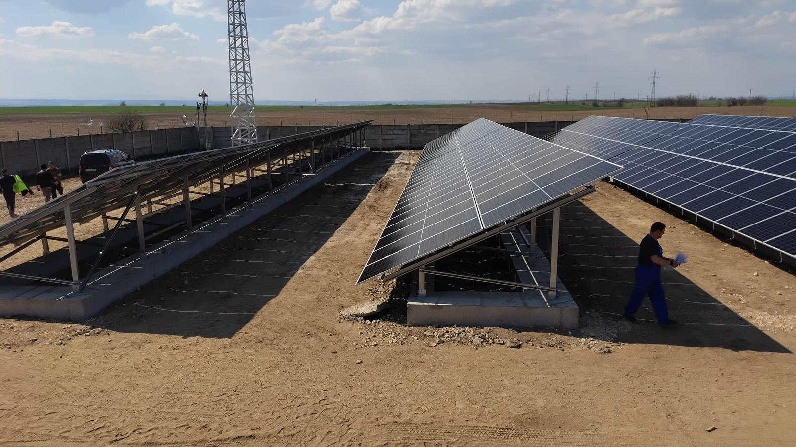 Transelectrica, pași mari spre verde: panouri solare și investiții majore din PNRR