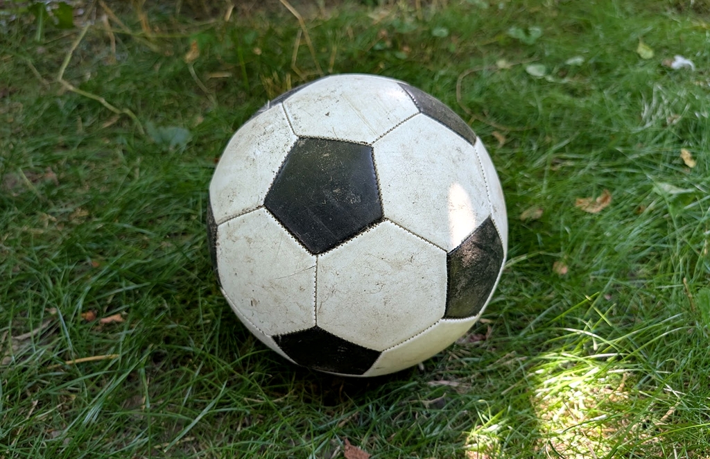 Fotbalist ghanez ucis într-un atac armat: Tragedie șocantă