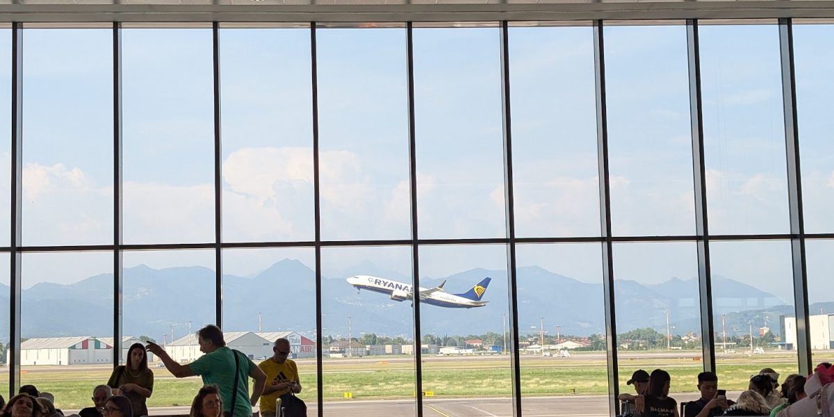 PXL_20250814_152732246.jpg - ReactiveNews