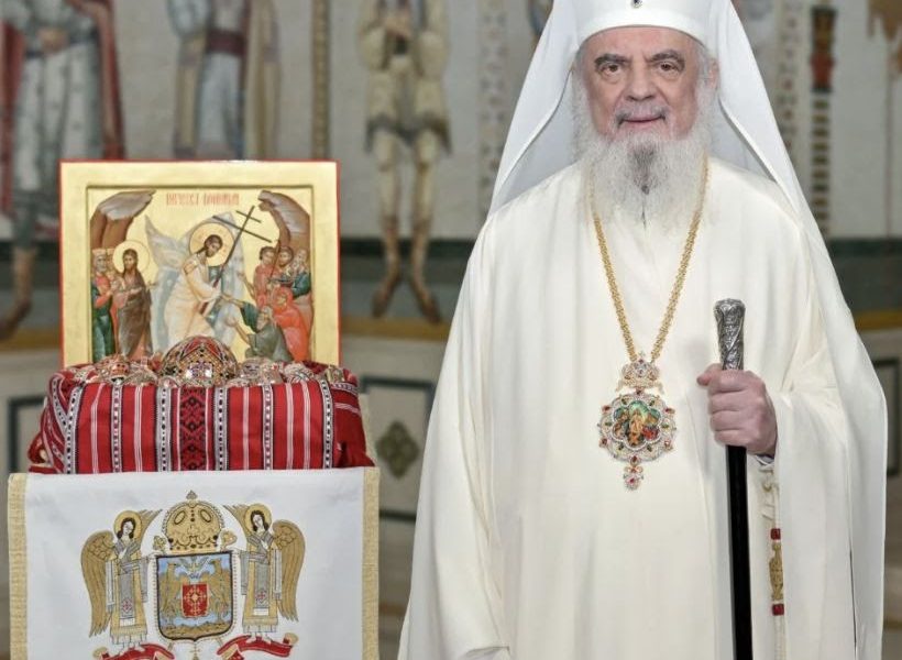 Patriarhul Daniel: Rugăciune pentru pace și iubire de Înviere
