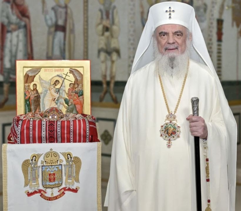 Patriarhul Daniel: Rugăciune pentru pace și iubire de Înviere