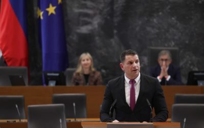 Președintele Parlamentului dintr-o țară UE propune un referendum pentru ieșirea din NATO. Plănuiește o vizită la Moscova