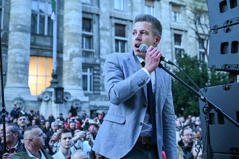 Magyar, pe urmele lui Petőfi: „Nu mai e altă șansă”, chemare la vot pentru maghiari