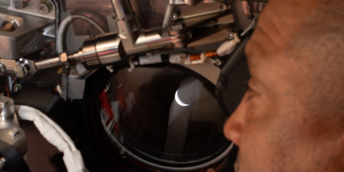 Artemis II se întoarce pe Pământ după ocolul Lunii și momentele incredibile ale astronauților