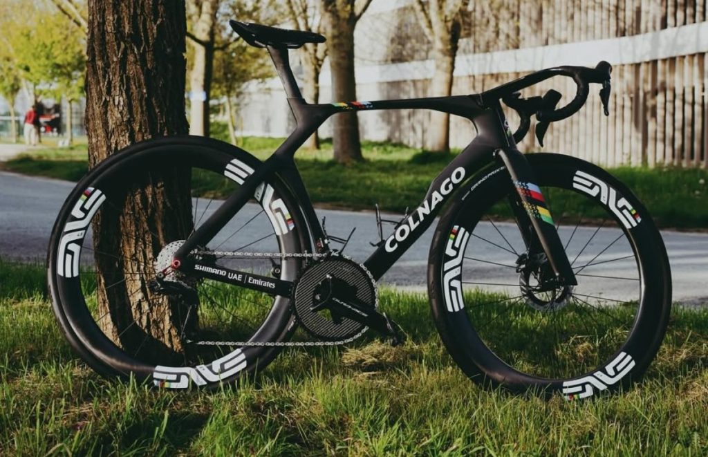 montage complet du vélo de Pogacar pour Paris-Roubaix 2026