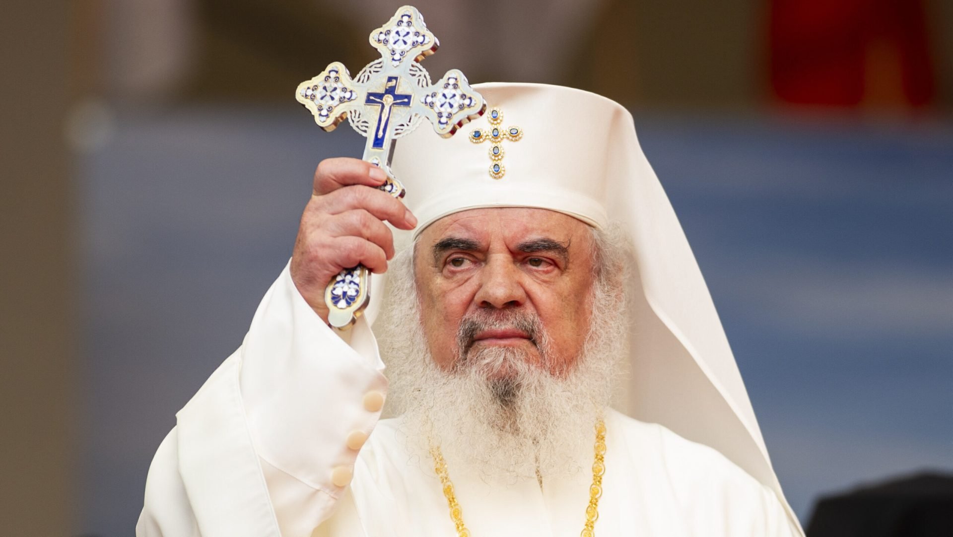 Învierea Domnului: Patriarhul Daniel cheamă la pace, iubire și fapte bune