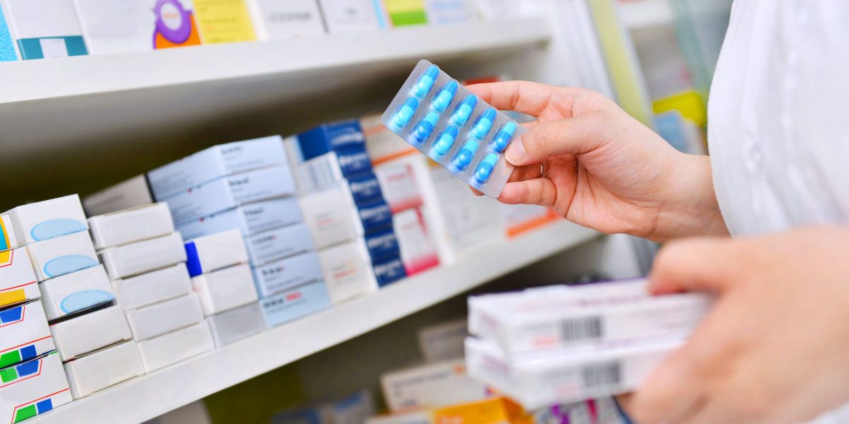 Program farmacii de Paște 2026: Unde găsești ajutor non-stop în Noaptea Învierii