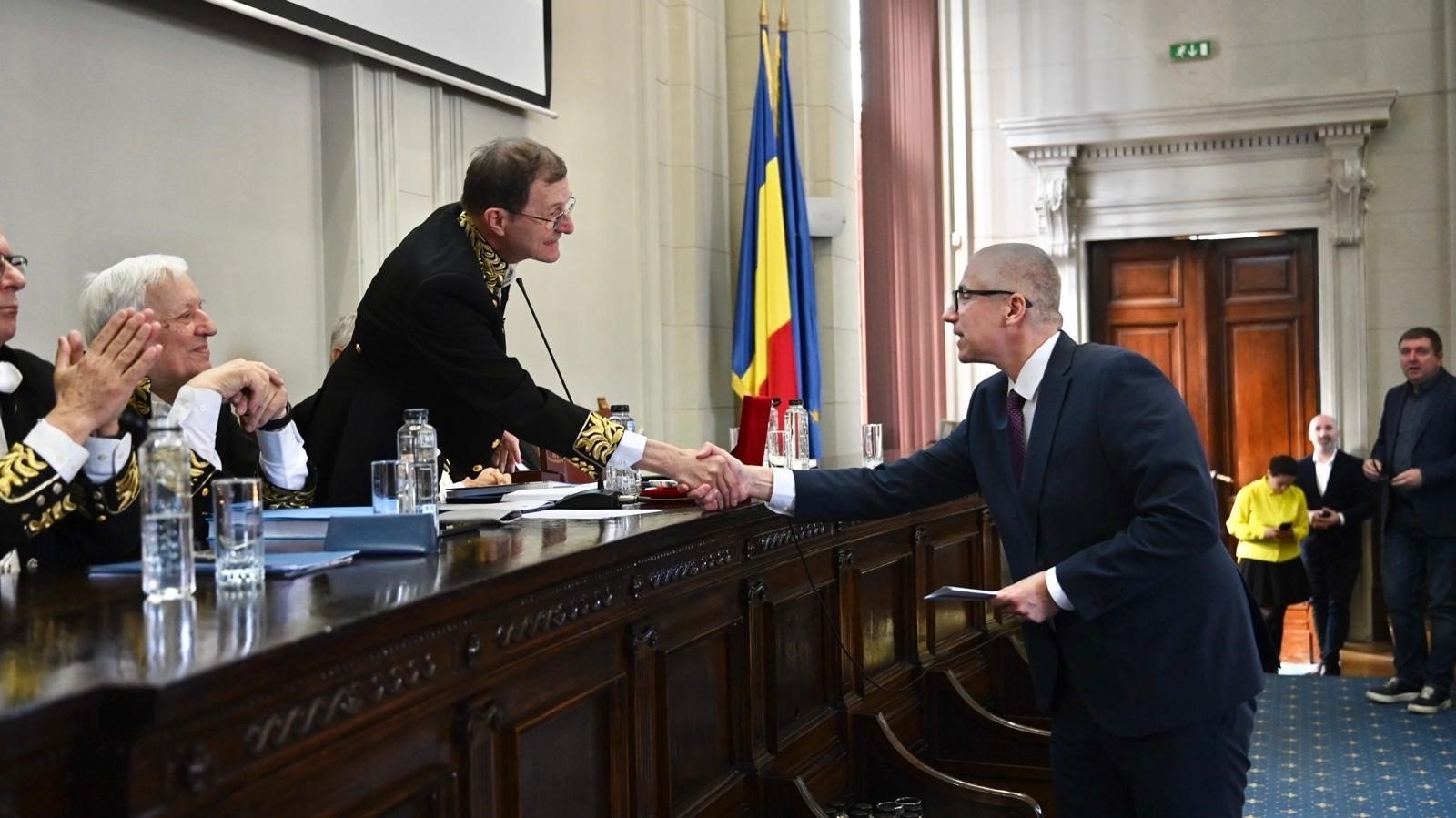 Ministrul Justiției, Radu Marinescu, a ținut luni un discurs la Academia Română cu ocazia aniversării a 160 de ani de existență a instituției, eveniment la care a fost prezent și Președintele Iohann Aurel Pop