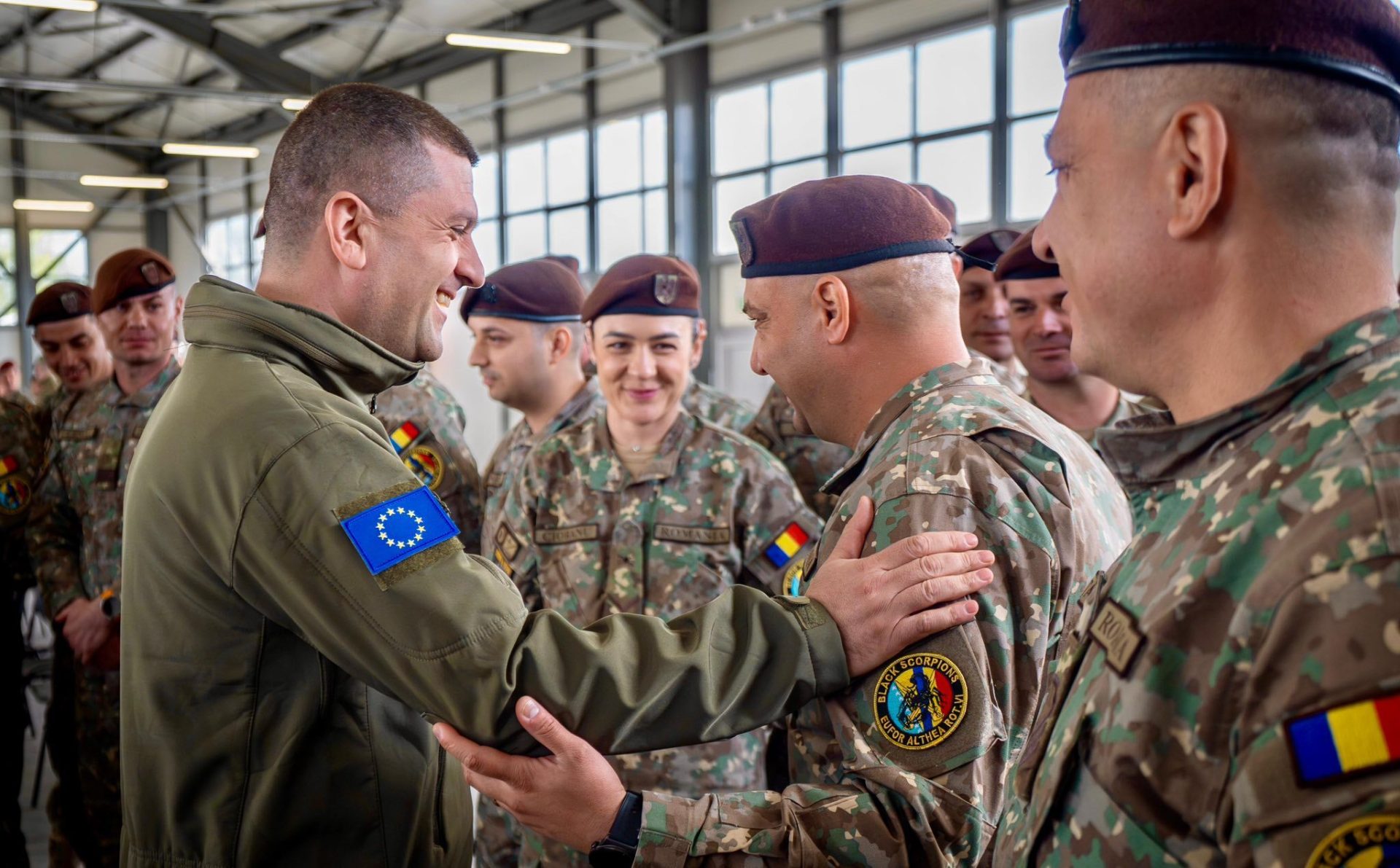 Miniștrii Apărării și șeful SMG, vizită la militarii din Bosnia. România conduce misiunea UE