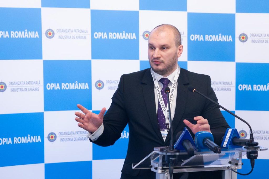 Reprezentanții industriei naționale de apărare lansează un apel pentru definirea și implementarea unui proiect național menit să relanseze și să dezvolte capacitățile de producție locale, într-un context în care sectorul apărării a trecut prin perioade dificile din cauza reducerilor bugetare și a lipsei de strategie clară