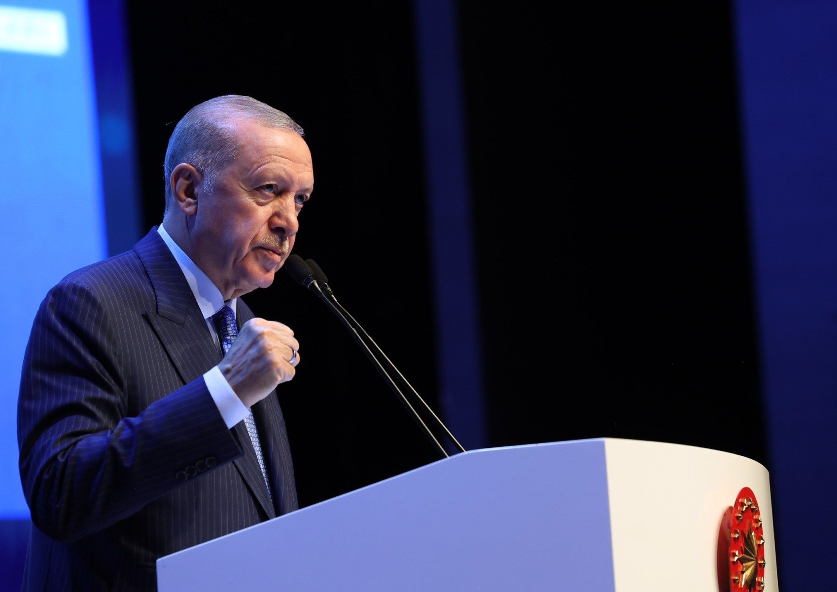 Președintele TURC Recep Tayyip Erdogan a declarat sâmbătă, într-o conversație telefonică cu secretarul general al NATO, Mark Rutte, că războiul din Orientul Mijlociu a dus la un impas geostrategic