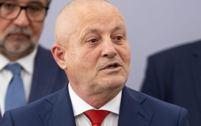 Reacții dure în PSD după ce un deputat social-democrat de Buzău a participat la ședința PNL: „A avut toate funcţiile oferite pe tavă”