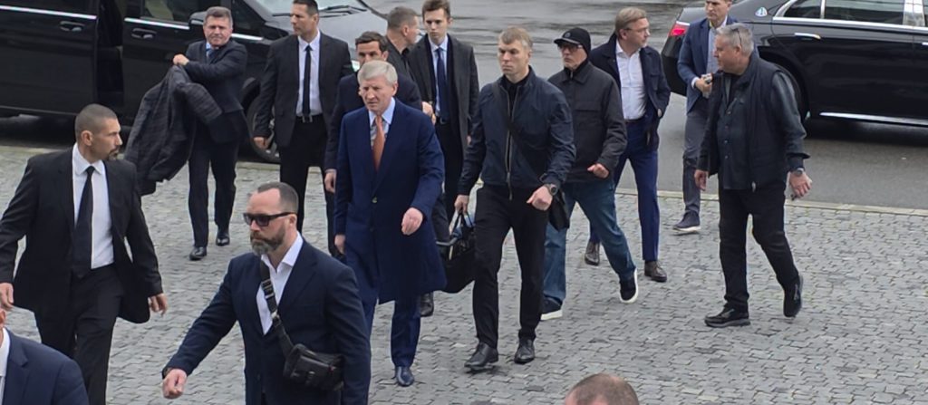 Rinat Ahmetov, unul dintre cei mai influenți oameni de afaceri din Europa de Est, a fost prezent la București pentru a-și lua rămas bun de la Mircea Lucescu