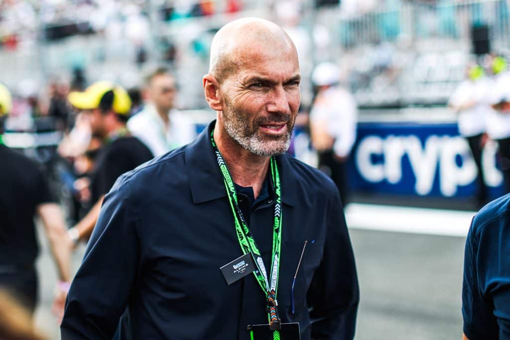 Zinédine Zidane, actuellement sans club.