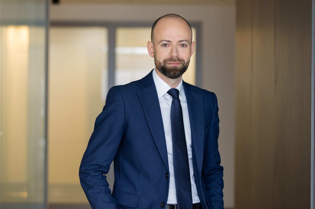 România grăbește investițiile: Scheme de ajutor de stat pentru afaceri strategice