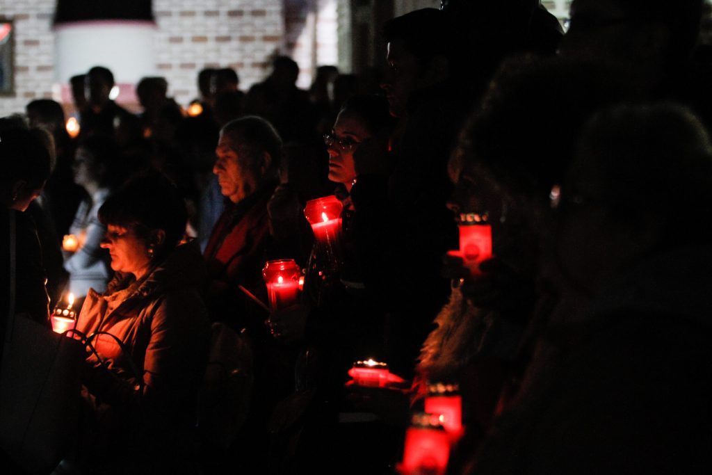 Câți români se vor duce la Slujba de Înviere anul acesta