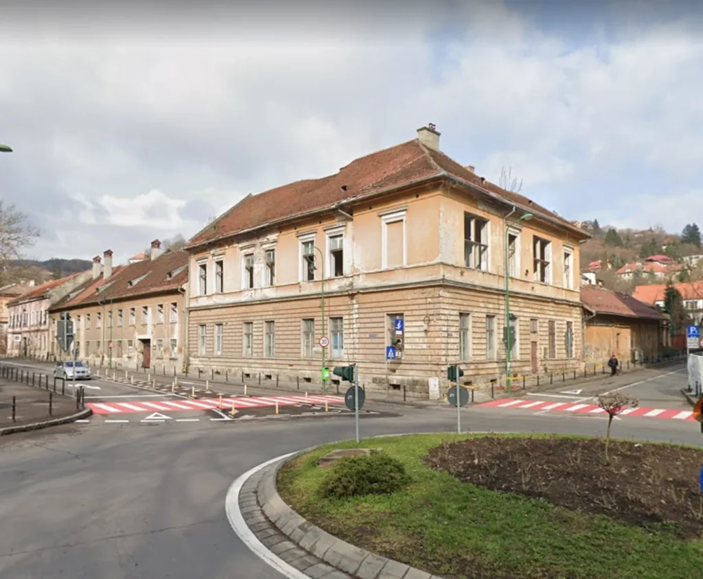 Groază la Brașov: Resturi umane și un bebeluș în formol la fostul spital