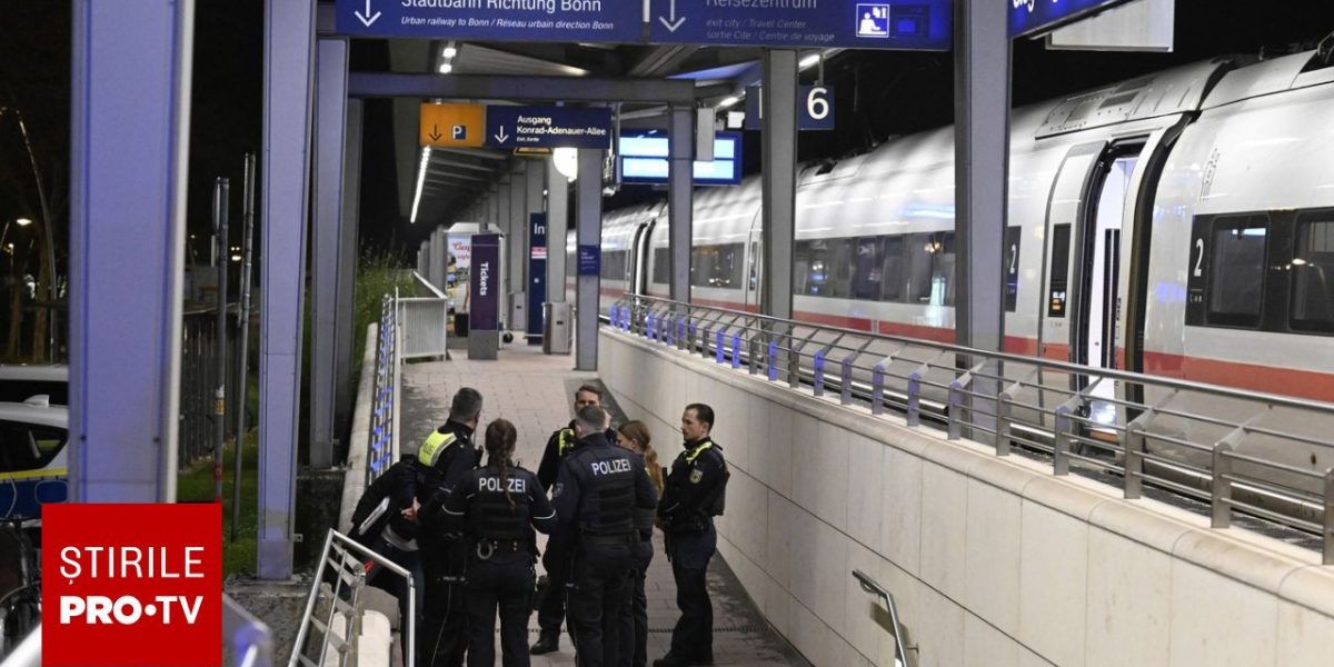 12 persoane au fost rănite după ce un tânăr a detonat mai multe dispozitive explozive într-un tren din Germania. FOTO