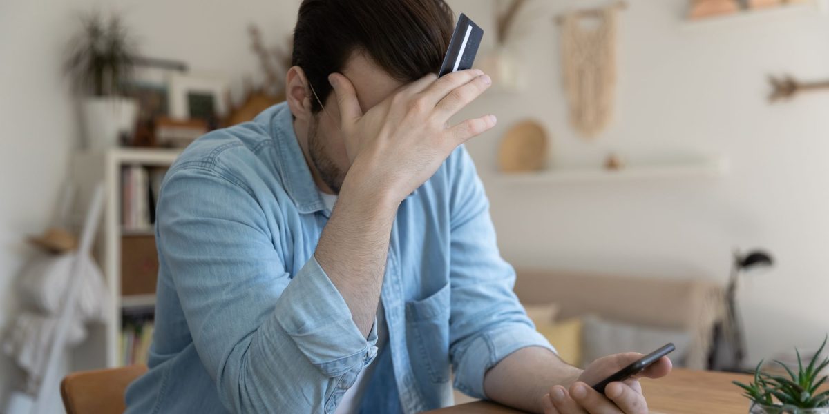 Cum să eviți înșelătoriile online de Paște: 10 metode folosite de hackeri