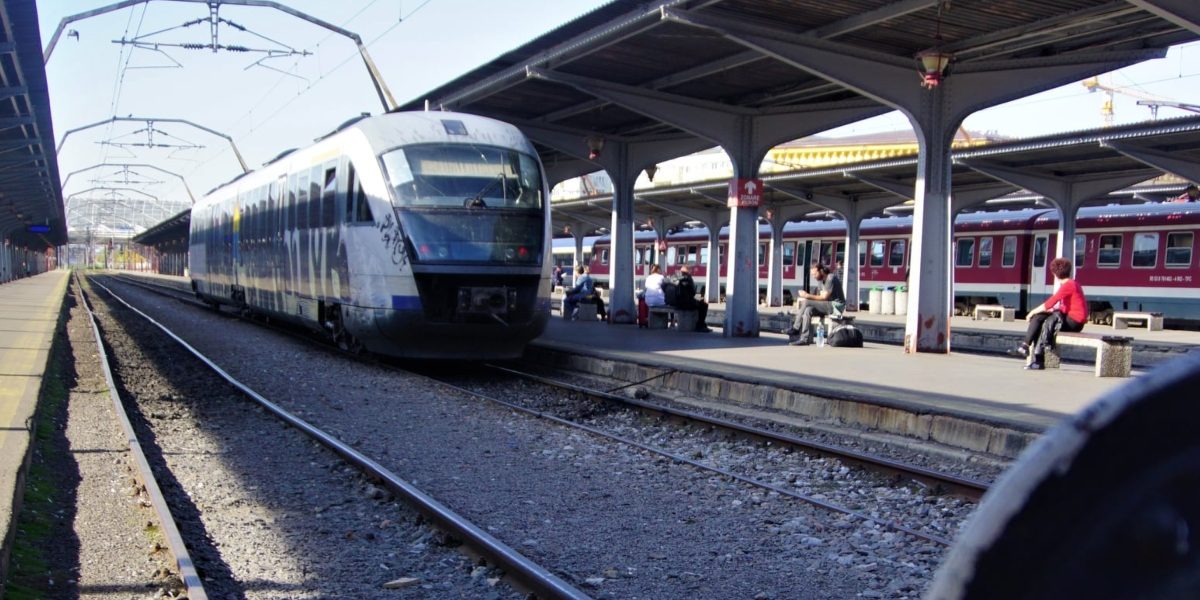 Blocaj major feroviar: Trenurile spre și dinspre București, blocate!