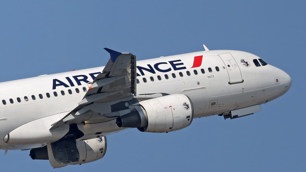 Air France, scumpire de 50 de euro la bilete: Costul kerosenului, noua problemă