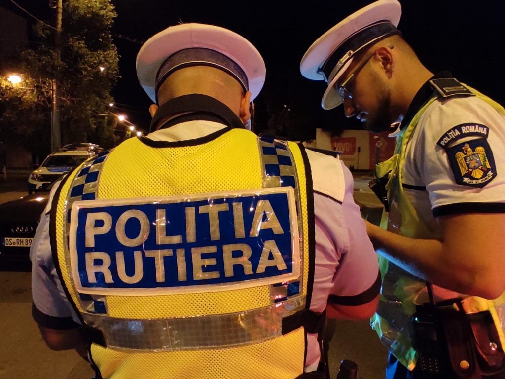 Șase polițiști din Mehedinți, cu patron de parcare, trimiși în judecată pentru corupție