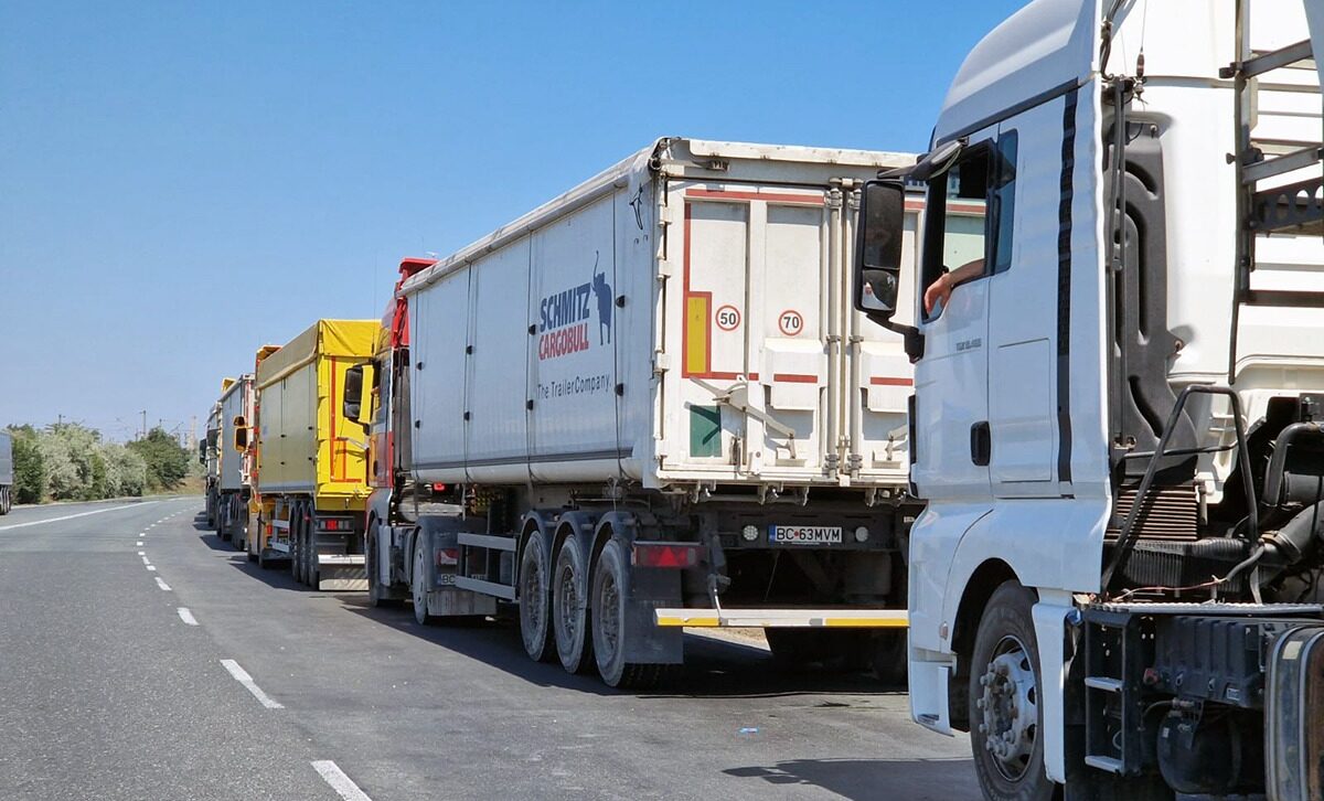 CNAIR impune restricții de circulație pentru camioane de Paște pe A2, DN7 și DN39