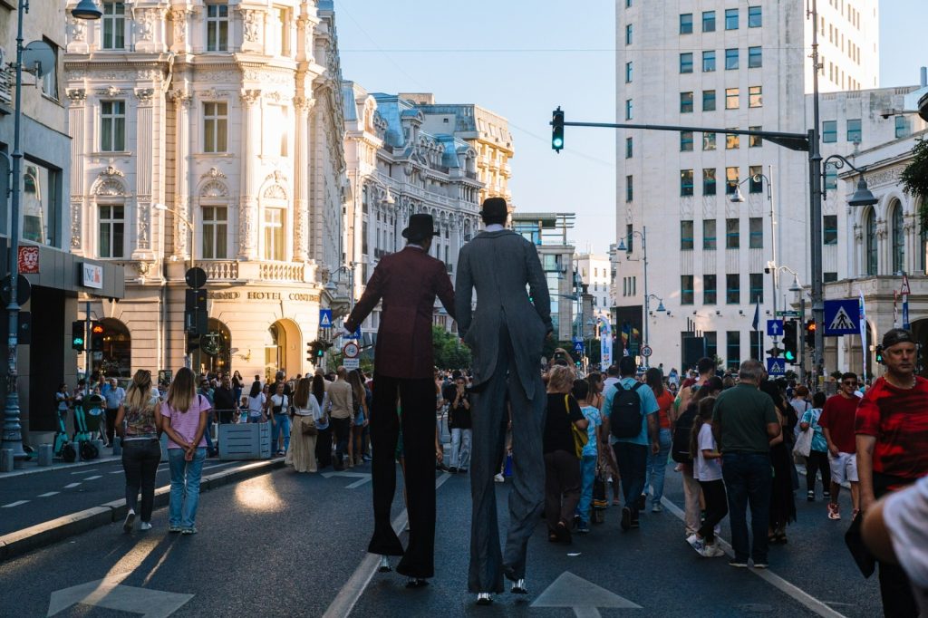 Străzi Deschise revine: Calea Victoriei și Ion Brezoianu, pietonale în 2026!