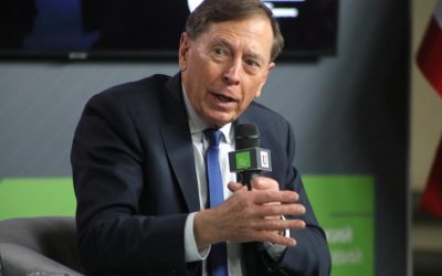 Fost șef CIA: Acord posibil pentru Ormuz, dar Teheranul NU trebuie să controleze navele