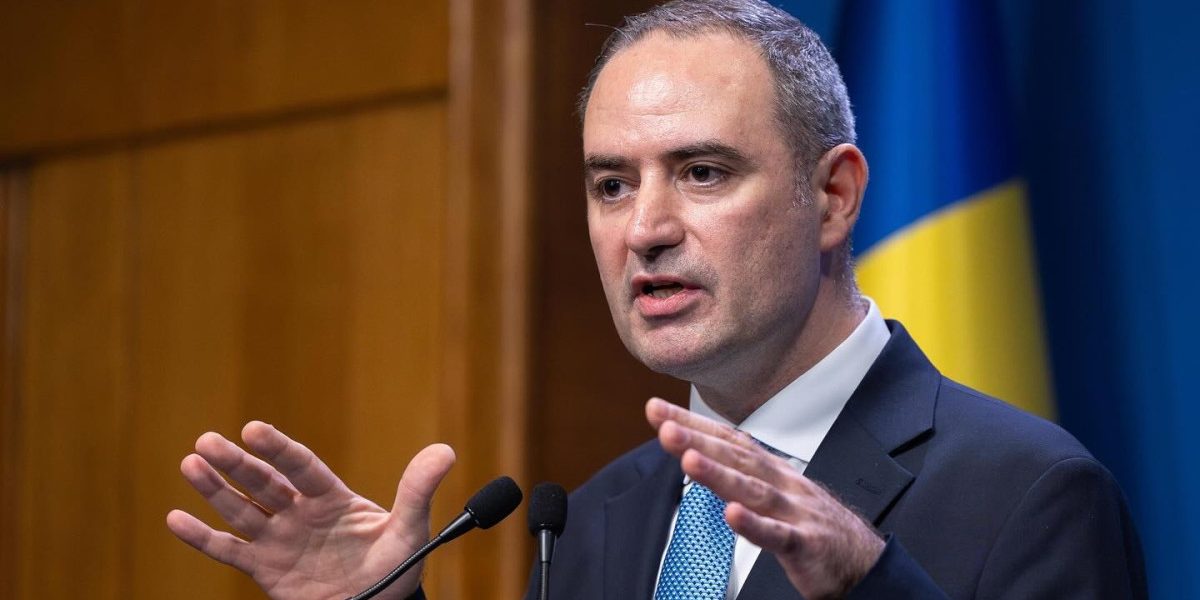 ALEXANDRU NAZARE promite claritate în industria muzicală prin modificarea legislației privind timbrul muzical Ministrul Finanțelor, ALEXANDRU NAZARE, a anunțat că a lucrat împreună cu Ministerul Culturii la o rectificare a legislației referitoare la timbrul muzical