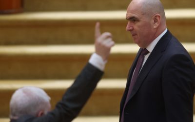 Opoziția se zbate: Moțiune anti-Guvern, dar ceartă pe semnături. AUR stă pe bară