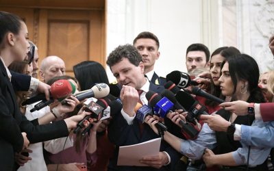 Criza bate la ușă în România: Președintele critică PSD-PNL