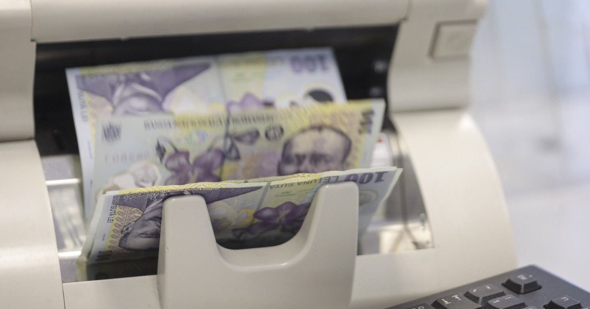 Ministerul Finanțelor a atras suplimentar milioane de lei de la bănci prin emisiuni de obligațiuni București – Ministerul Finanțelor a reușit să atragă marți suma de 56,4 milioane de lei de la bănci, venind în completarea licitațiilor de luni, unde a împrumutat 375,5 milioane de lei