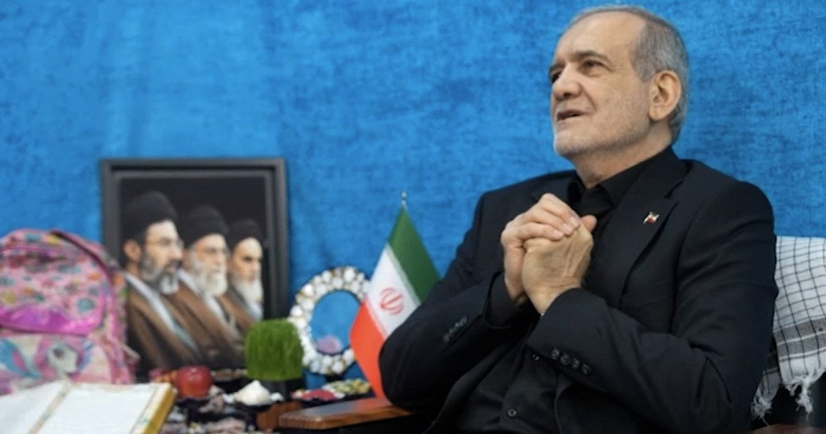 Președintele Iranului, Masoud Pezeshkian, a lansat o scrisoare deschisă poporului american, în care respinge fervent percepția țării sale ca fiind o amenințare globală și critică dur politica externală a Washingtonului