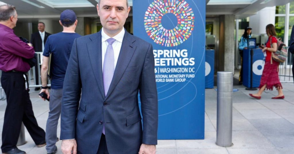 Vizita la Washington: Ce vrea România de la SUA. Agenda ministrului Finanțelor