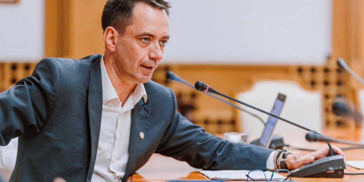 UDMR vrea Guvern „în aceeași formulă”, cu Bolojan premier. Csoma: „Fără criză”