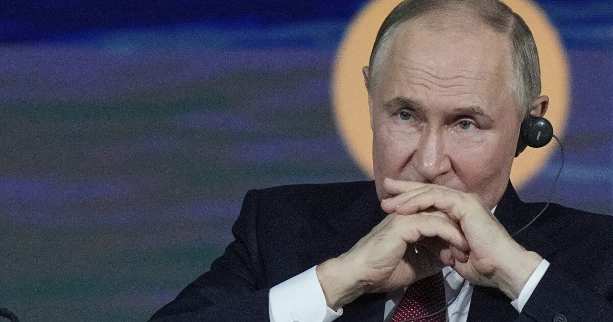 Rebeliune la Kremlin: Rușii celebri cer socoteală lui Putin, panica e maximă
