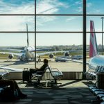 Taxă de protecție la agențiile de turism: Românii, țepuiți legal?