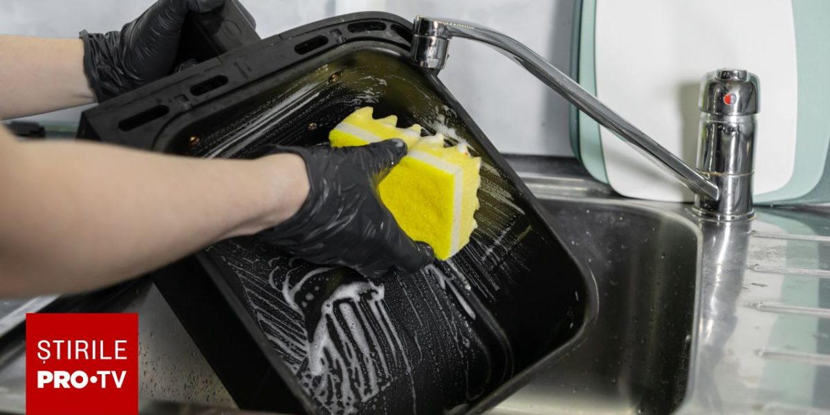 Curăță airfryer-ul rapid și ieftin: Ai nevoie doar de două produse