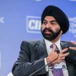 Președintele Băncii Mondiale avertizează asupra unei creșteri economice lente și inflație crescută din cauza războiului