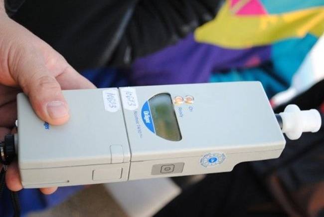 Troleibuzele din București, blindate cu alcooltest: pornesc doar negativ!