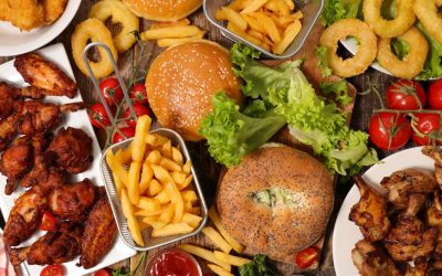 Dieta cu ultraprocesate distruge oasele: Avertismentul medicilor pentru România