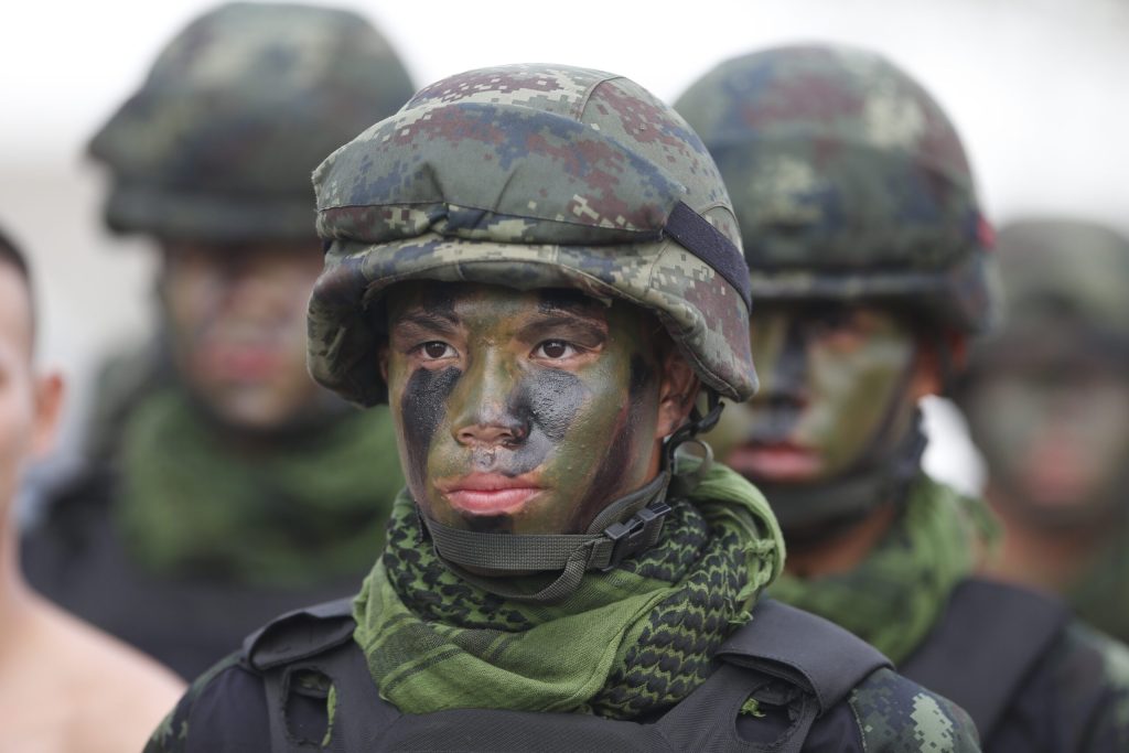 De ce aleg bărbații thailandezi Armata: Misterul înrolărilor voluntare