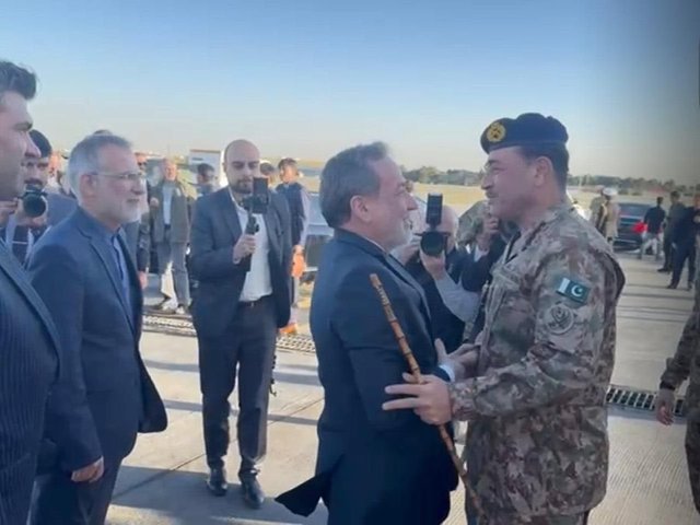 Șeful Armatei pakistaneze, la Teheran pentru mediere, Trump: Războiul, aproape gata