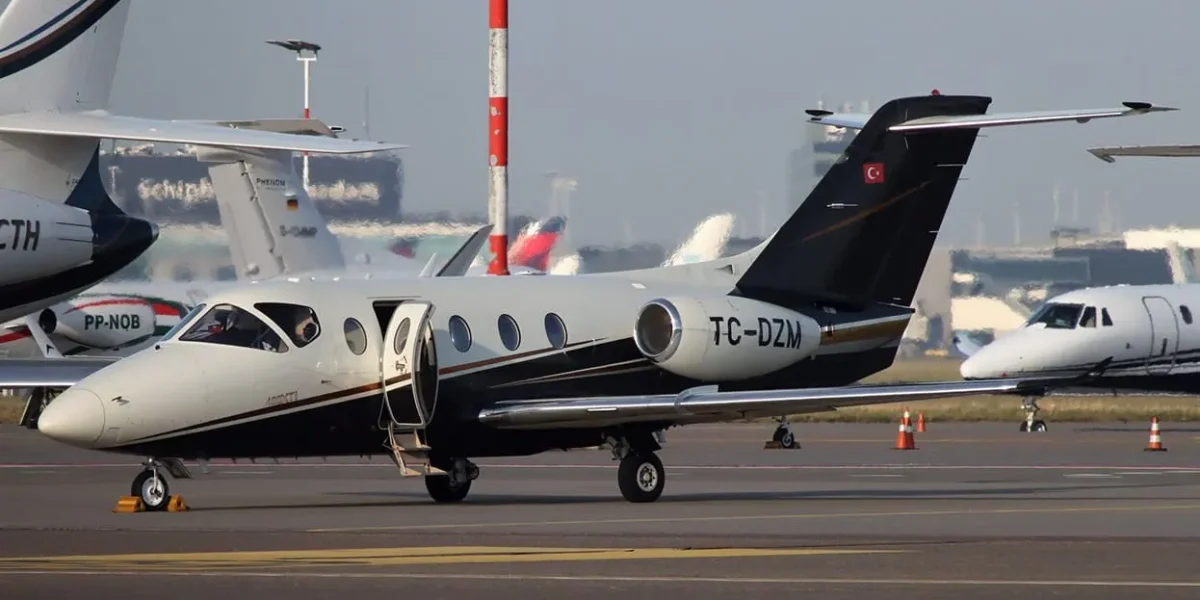 Lumina Sfântă, adusă la București dintr-o zonă de conflict. Detalii despre avion și zbor