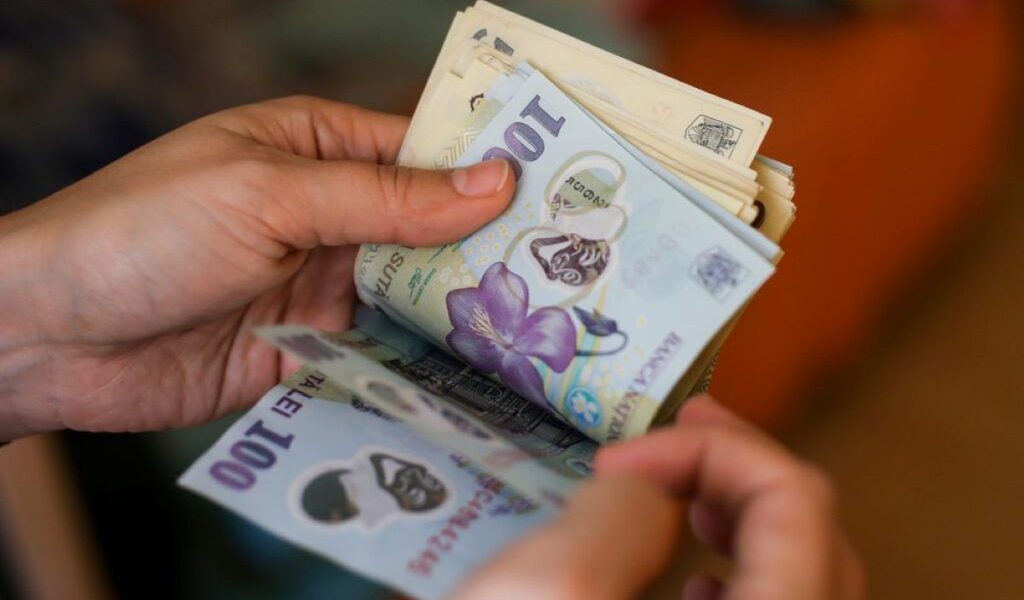 Cât plătești acum la stat din salariu în 2026. Tot ce trebuie să știi despre CAS, CASS și impozit