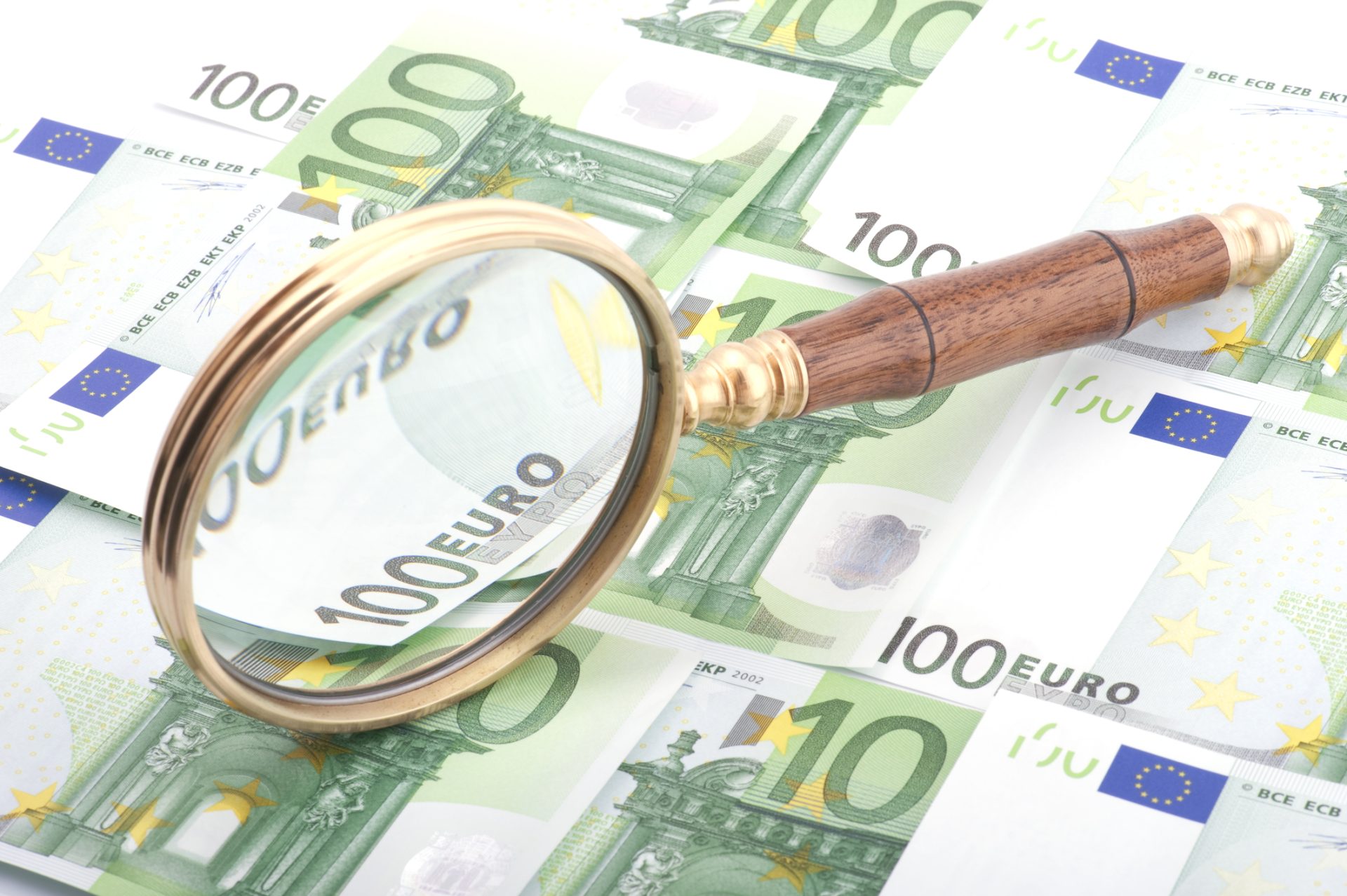 Fonduri europene: Aproape 400 milioane EUR pentru cercetători în România
